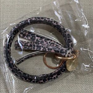 Leopard print bangle bracelet keychain holder